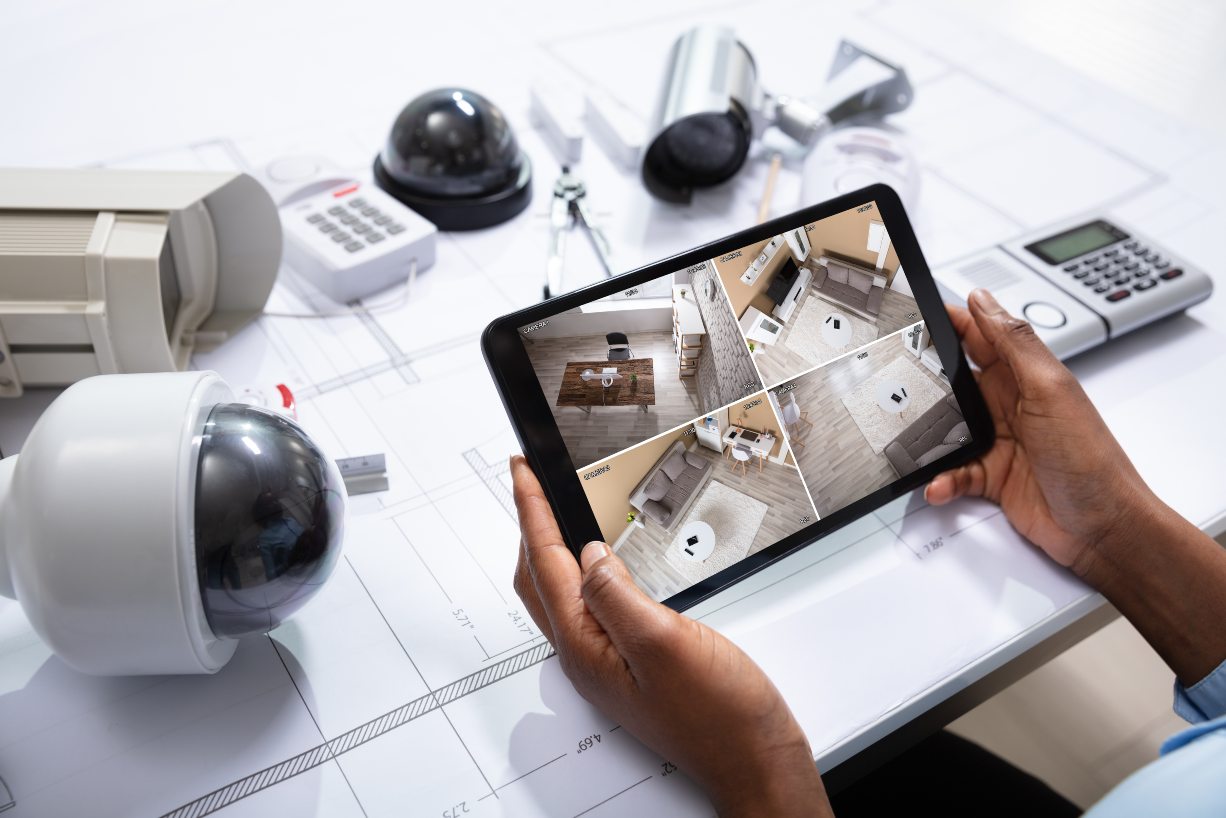 Professional CCTV &amp; Remote Monitoring for Real-Time Security Surveillance
