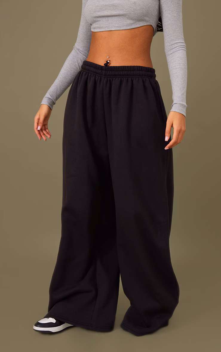 Black Sweatpants for Trendy and Casual Outfits