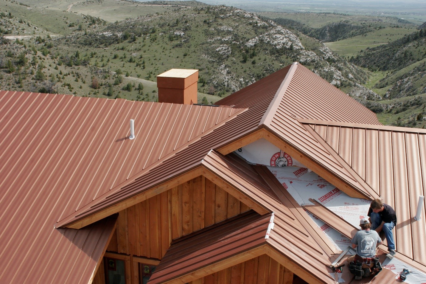 Metal roofing Toronto Contractors with Years of Experience