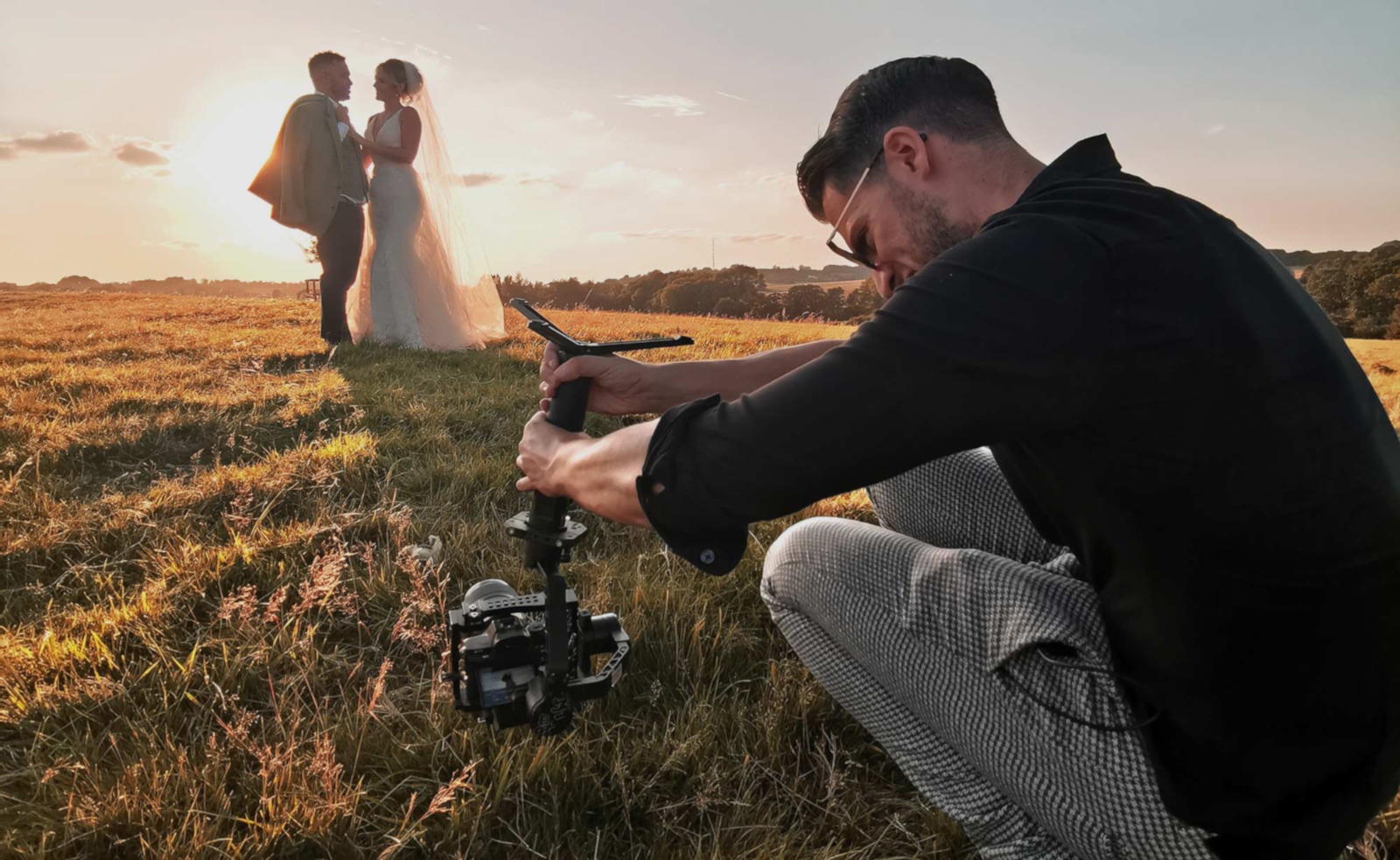 Wedding photography Specializing in Intimate and Elegant Moments