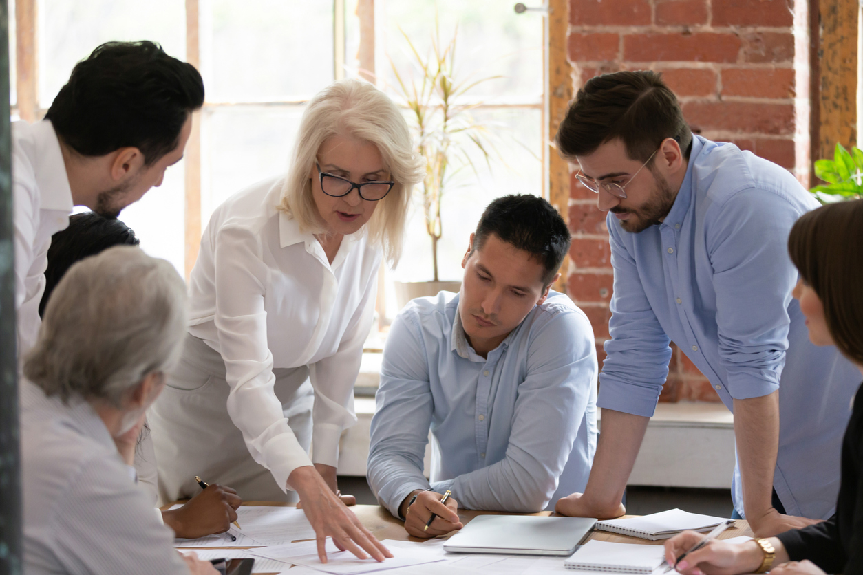 How to Buy LinkedIn Profiles for Agency Outreach at Scale