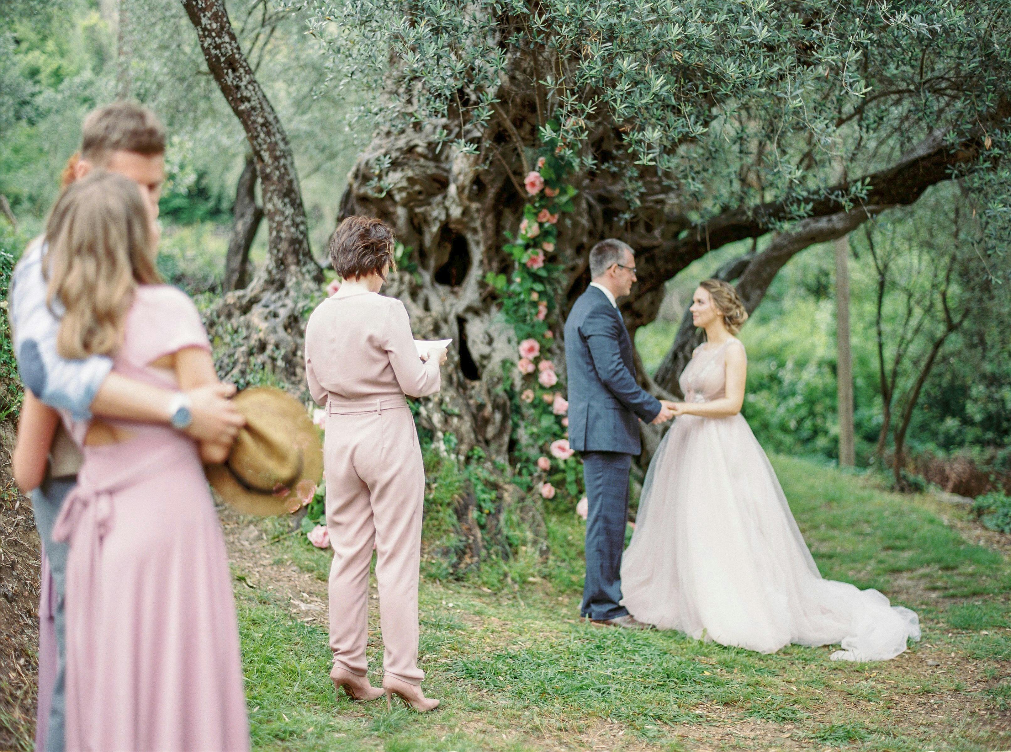 Rizing Falcon Photography: Light &amp; Airy Photography for Couples Who Love Bright, Clean Images